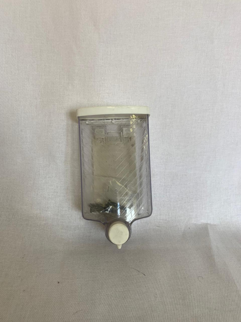 Ж001 Дозатор для жидкого мыла