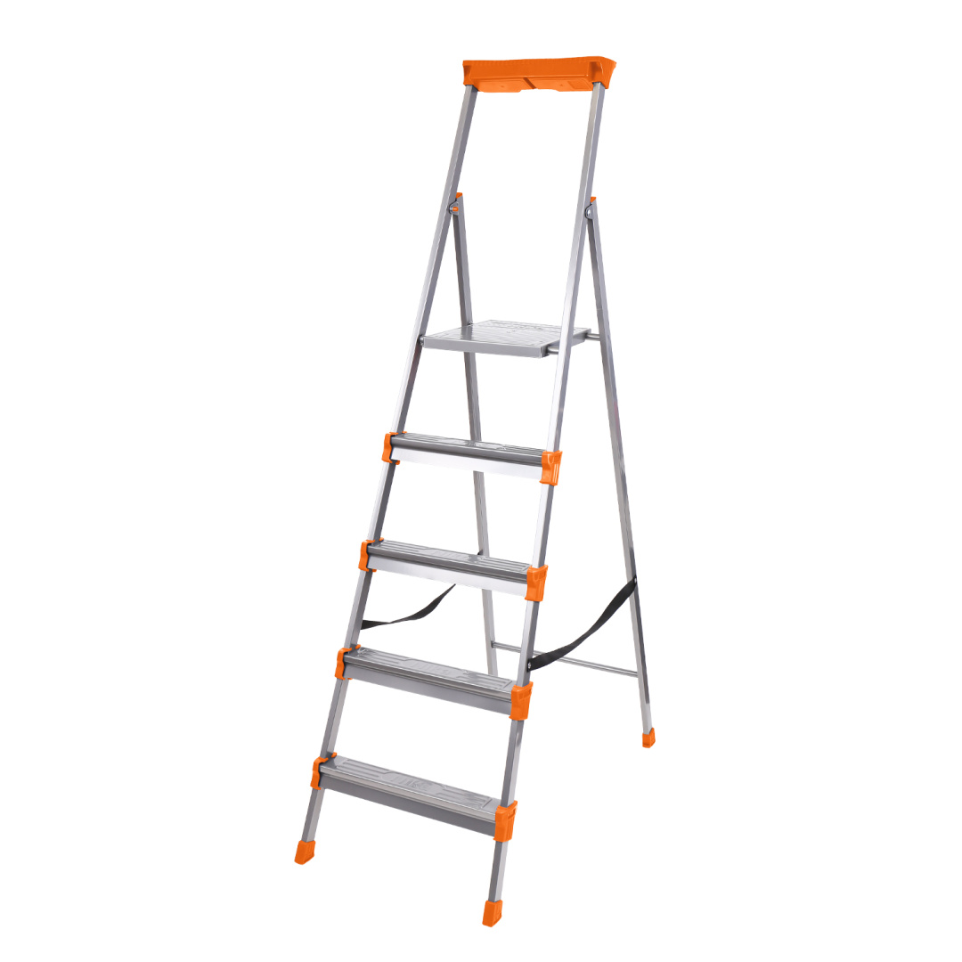 Стремянка широкая 4+1 ступ. металл "Ника"